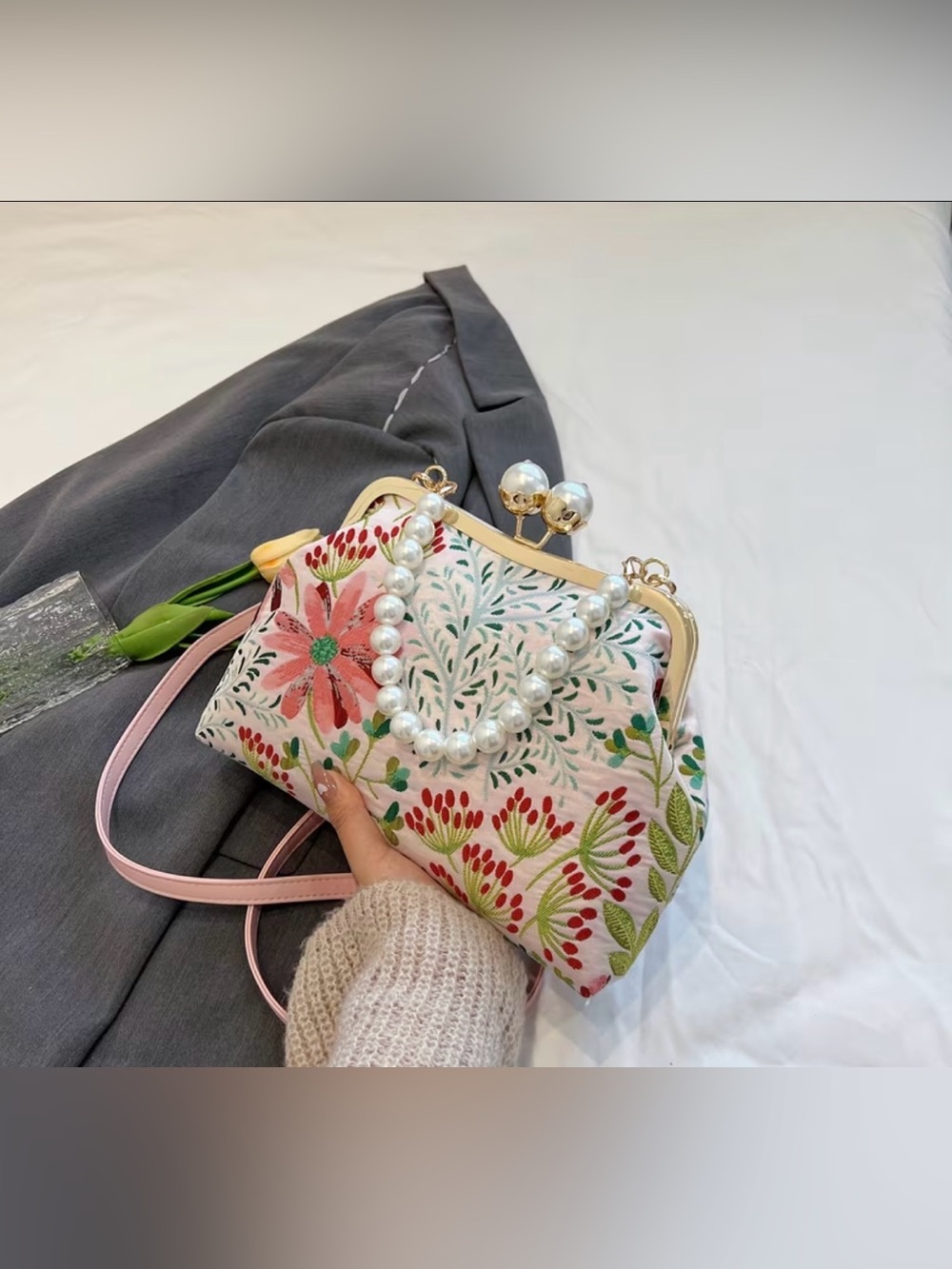 Embroidered Floral Pearl-Handle Clutch in Pink